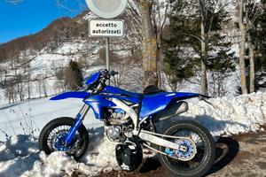 Yzf 450 2023 omologato motard