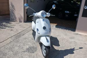 Piaggio Vespa 50 LX