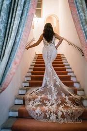 Abito da sposa e velo Pronovias