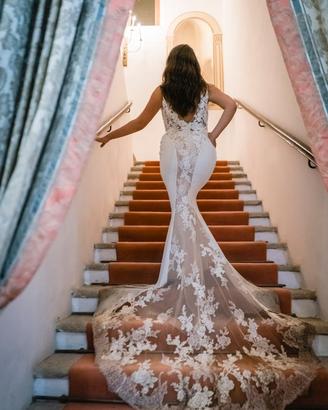 Abito da sposa e velo Pronovias