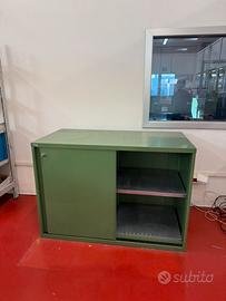 Armadio basso ante scorrevoli FAMI per officina