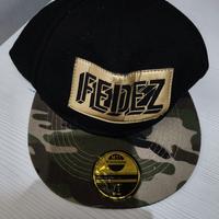 cappello con visiera 