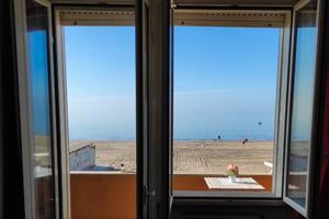 ARDEA QUADRILOCALE ARREDATO Con BALCONE