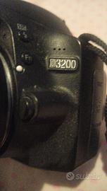 macchina  fotografica  con telecamera 