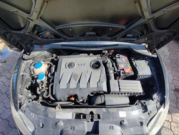 MOTORE PER VW SEAT LEON 1P 1.6 TDI ANNO 2010