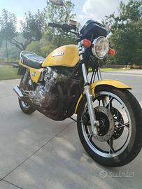 SUZUKI GSX 750