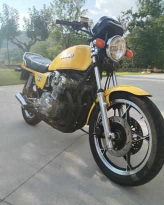 SUZUKI GSX 750