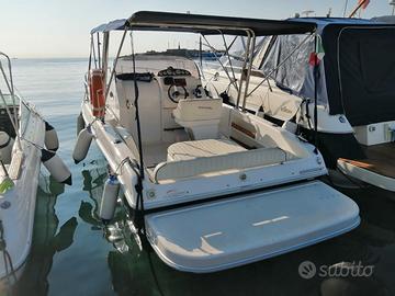 Barca walkaround Terminal Boat