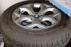 cerchi con gomme bmw x5 235/65/17 invernali 