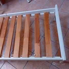 Letto IKEA per bambini con doghe e materasso