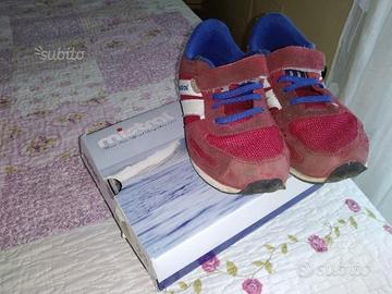 N. 3 paia di scarpe n. 32, 33 e 33,5