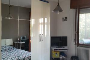 Stanze arredate in abitazione indip con giardino