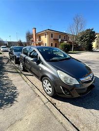 Opel corsa 1200cc