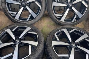 Serie cerchi in lega qashqai del 2020