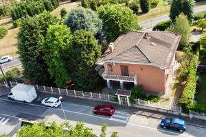 VILLA SINGOLA A VINOVO