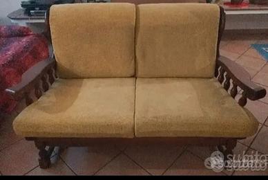 Divano rustico come nuovo 