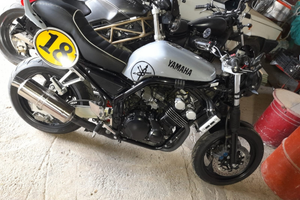Yamaha yzs cafè racer