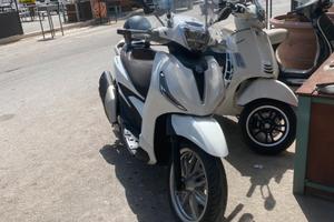 Piaggio beverly 400