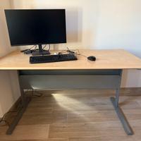 Scrivania Ikea FREDRIK