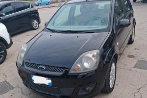 ford Fiesta neopatentati
