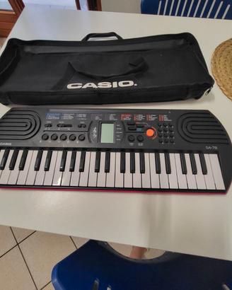 Pianola casio SA-78A con custodia per uso sc