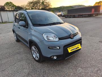 Fiat Panda 2022---1.0 Benzina Ibrida Neopatentati