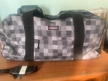 Grande borsa eastpak