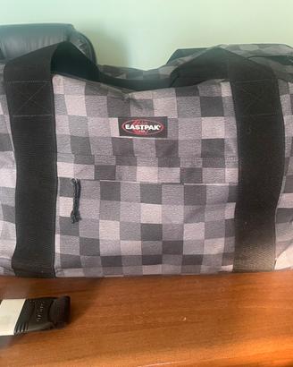 Grande borsa eastpak