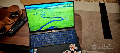 Notebook i7 generazione 12, 16GB Ram, 1TB Storage