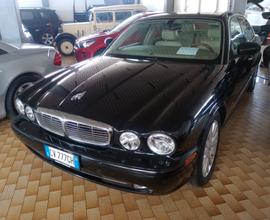 Jaguar XJ 4.2 V8 cat Executive