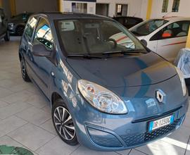 PERFETTA RENAULT TWINGO NEOPATENTATI