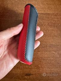 Coprifreno a mano bicolor rosso e nero modello uni
