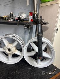 Cerchi 12 e forcella mbk Booster