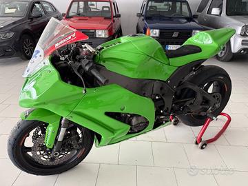 Kawasaki Ninja ZX - 10 R Pista