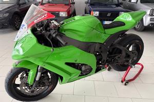 Kawasaki Ninja ZX - 10 R Pista