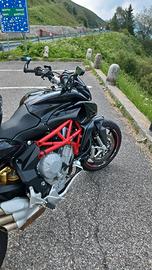 Mv agusta rivale 800  pari al nuovo 