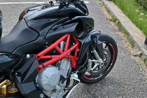 Mv agusta rivale 800  pari al nuovo 