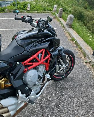 Mv agusta rivale 800 
