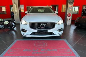 VOLVO XC60 T8 TWIN ENGINE AWD MOMENTUM