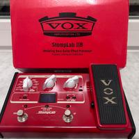 Pedaliera multi effetto per basso