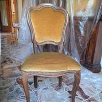 Sedie in legno lavorato