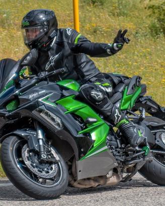 Kawasaki h2 sx se performance tourer plus