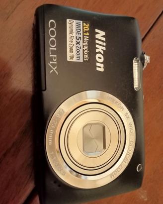 Fotocamera digitale Nikon Coolpix S2900 20.1 MP