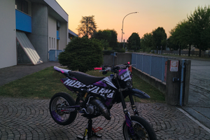 Husqvarna sm/cr 125 leggere bene