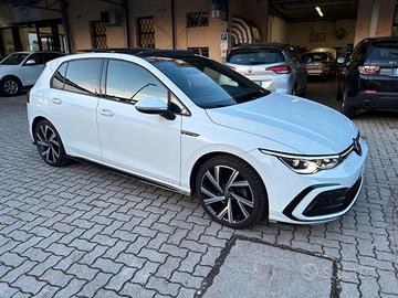 Volkswagen Golf 2.0 tdi R-Line 150cv dsg PANORAMA