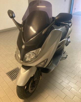Yamaha Tmax 500