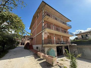 6 LOCALI A GUBBIO