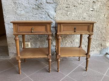Coppia di comodini
