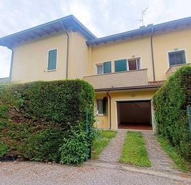 Villetta a schiera di 100 m² con 5 locali e box au