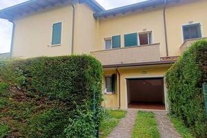 Villetta a schiera di 100 m² con 5 locali e box au